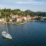 Апартаменты Ema-comfort Two Bedroom With Sea View Fancy