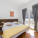 Ema-comfort Two Bedroom With Sea View Fancy