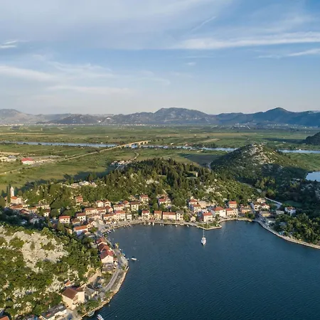 Ema-comfort Two Bedroom With Sea View Fancy