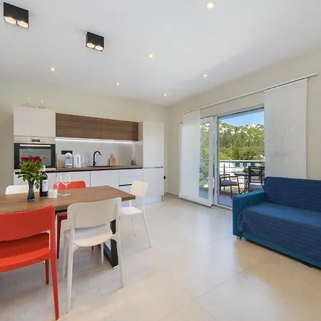 Ema-comfort Two Bedroom With Sea View Fancy *