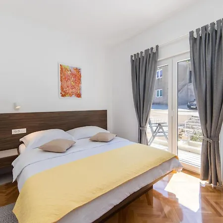 Ema-comfort Two Bedroom With Sea View Fancy