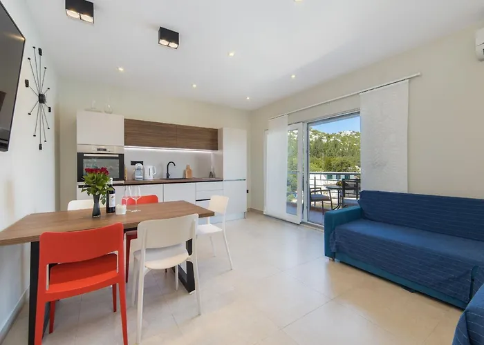 Ema-comfort Two Bedroom With Sea View Fancy *