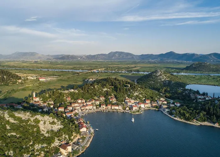 Ema-comfort Two Bedroom With Sea View Fancy